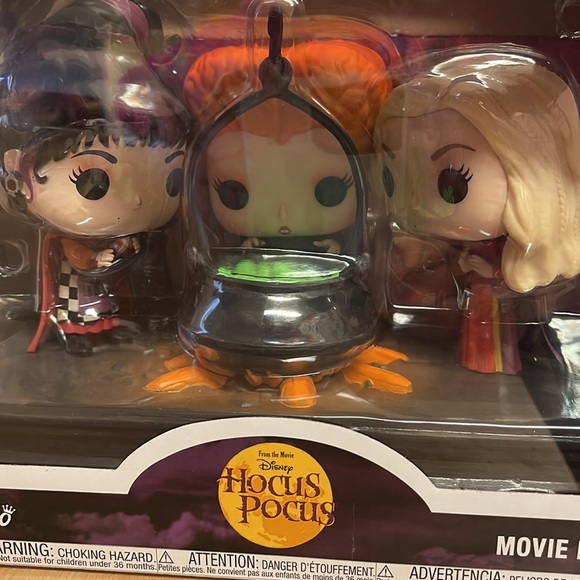 Funko Sanderson Sisters Hocus Pocus Pop! Movie Moment Exclusive - Picture 5 of 9